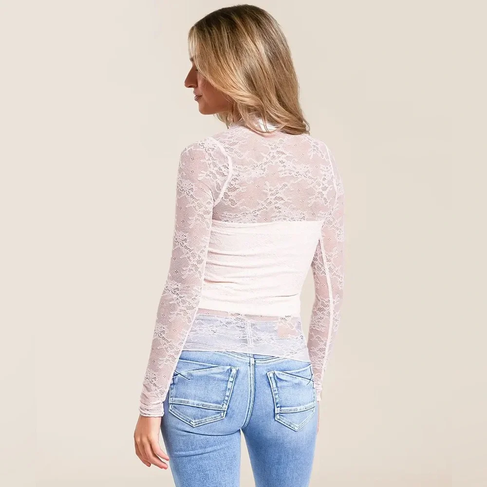 NWT Willow & Root Sheer Lace Top Ballerina Size Small